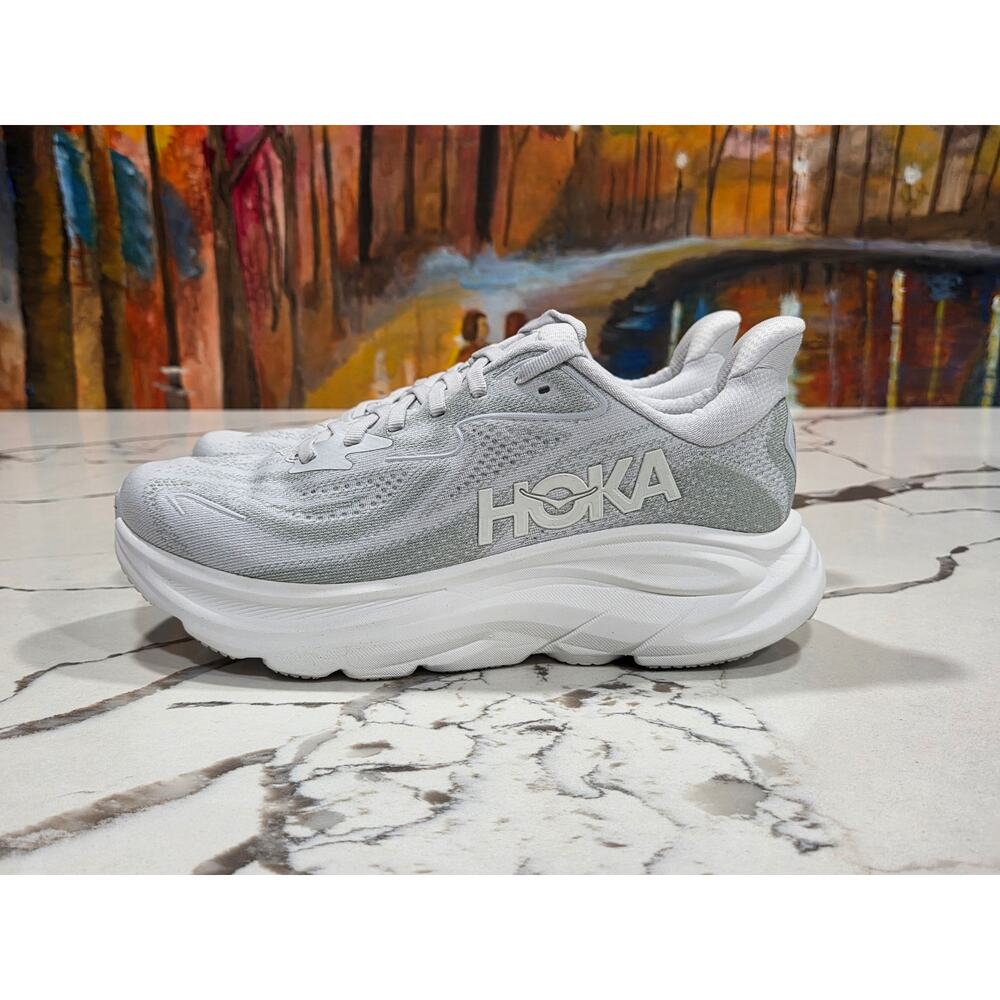 Hoka One W Clifton 10 Cosmic Grey Stardust Size 7.5 Women's Running 1162031 CRDS - Picture 3 of 7